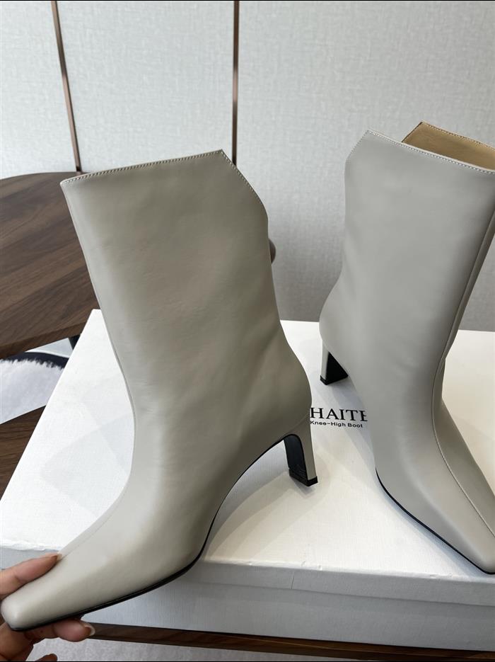 2025112817448315 390